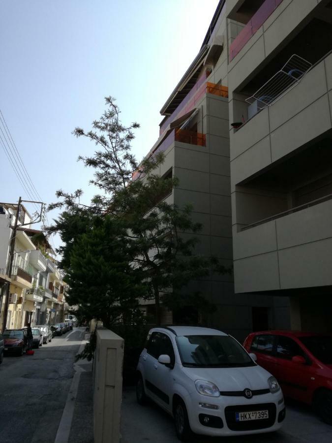 Spacious And Modern Downtown Appartement *